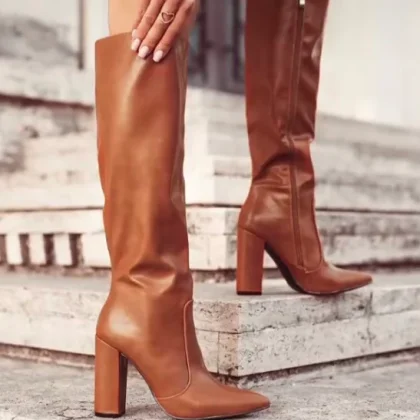 STIVALI CAMEL  ALTI CON TACCO
